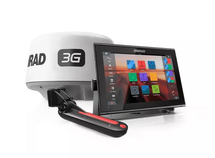 Simrad GO12 XSE Chartplotter and radar display with Broadband 3G radar and TotalScan