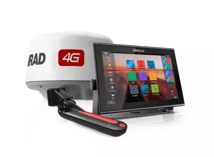 Simrad GO12 XSE Chartplotter and radar display with Broadband 4G radar and TotalScan